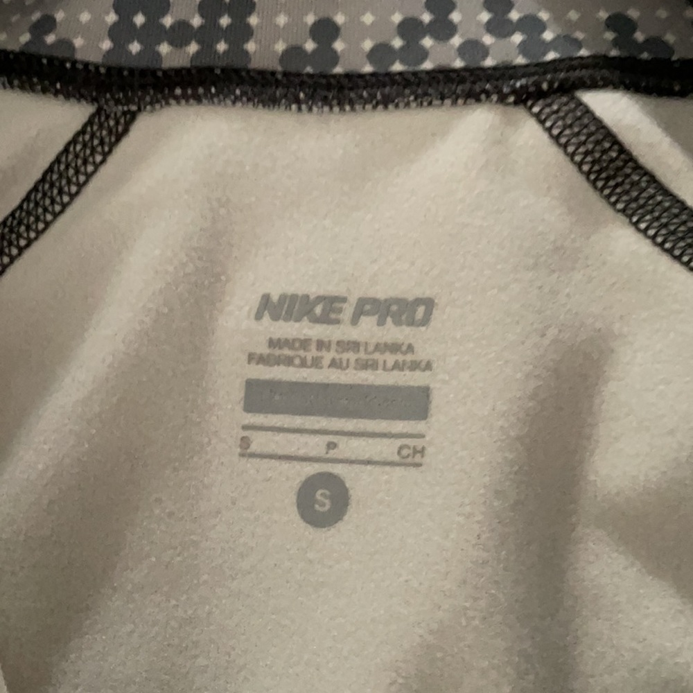 Nike fitted pullover - Picture 6 of 9